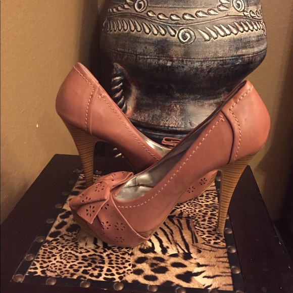 High Heels 👠 - Picture 4 of 7